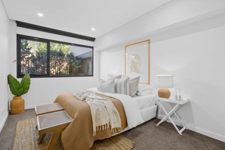 Flawless modern comfort and convenience - Photo 5