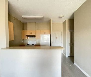 Spacious 1 Bed + Den Condo @Joyce Collingwood Station - Photo 3