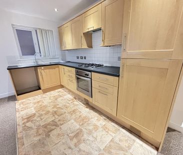 2 bedroom flat to rent - Photo 5
