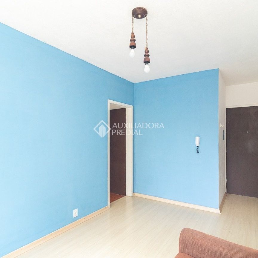 Apartamento com 1 quarto e 51m² para alugar em Teresópolis, Porto Alegre. - Photo 1