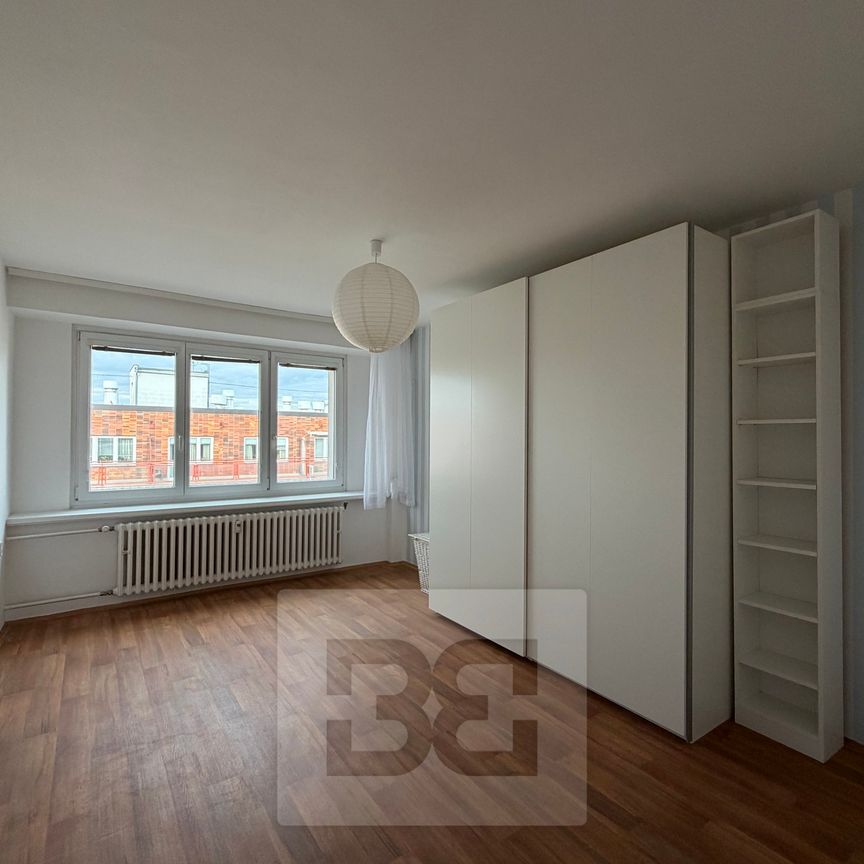 Pronájem bytu 3+1 77 m² - Photo 1