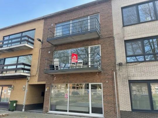 Goed onderhouden, ruim appartement met véél lichtinval gelegen te Tessenderlo! - Foto 1