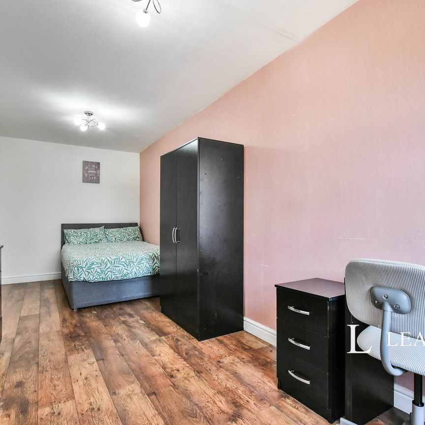 1 bedroom room to rent Wilmslow Road, Manchester, M14 - Photo 1