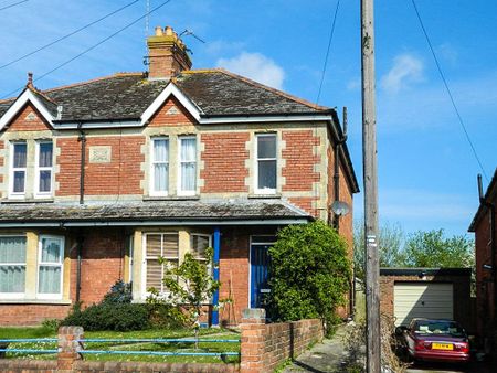 3 bedroom terraced house to rent - Photo 2