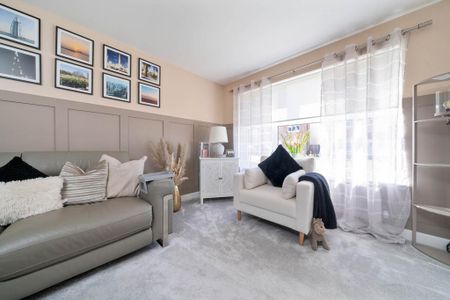 6 bedroom detached house to rent - Photo 2