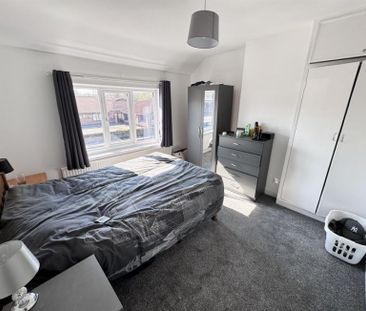 3 Bedroom Semi Detached Available Arranging tenancy - Photo 6