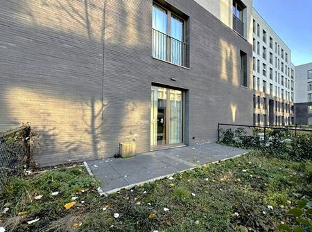 Rez-de-chaussée - à louer - Photo 3