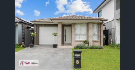 Solar Panels! Floorboards! Ducted Air Con! - Photo 2