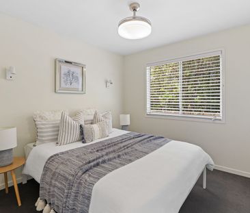 Modern 2-Bedroom Granny Flat with Fully Fenced Yard! - Photo 6