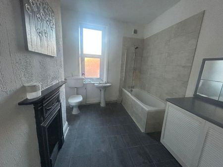 2 bed apartment to rent in NE28 - Photo 5