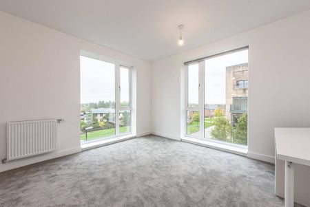 4 bedroom detached house to rent - Photo 5