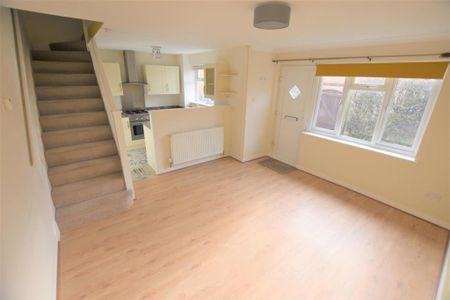 1 bedroom house to rent - Photo 2