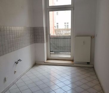 2-Zimmer-Wohnung mit Tageslichtbad, Wintergarten und Balkon zu verm... - Foto 6