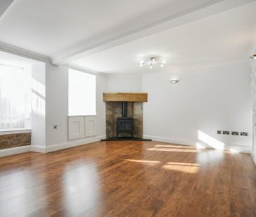 3 bedroom terraced house to rent - Photo 2