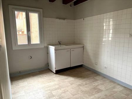Location Appartement 2 pièces 48m² VALS LES BAINS 07600 - Photo 2