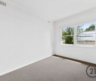 Beautiful Home in the Heart of Cranbourne! - Photo 4
