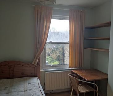Room in a Shared House, Jutland Road, SE6 - Photo 1
