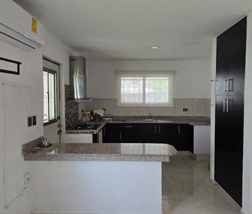 SE RENTA CASA EN LAS AMÉRICAS, AMUEBLADA O SIN AMUBELAR - Photo 2