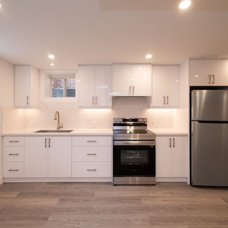 For Lease - 296 Sixteen Mile Drive Unit# Basement, Oakville, Ontario - Photo 1