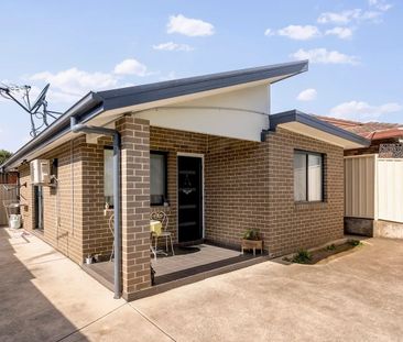 Modern 2 Bedroom Granny Flat - Photo 4