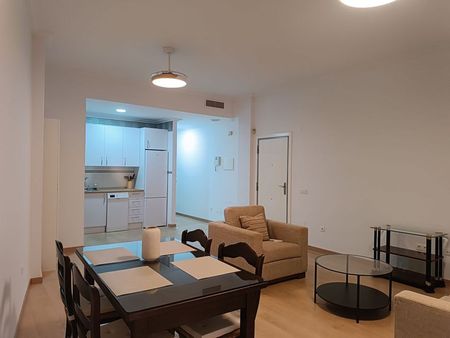 Alquiler de piso en La Trinidad - Photo 3