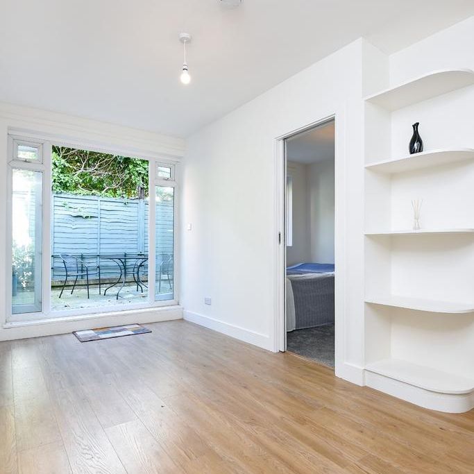 1 bedroom flat to rent - Photo 1