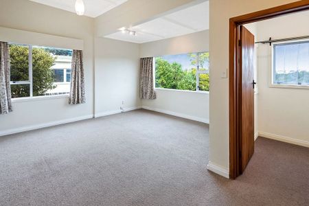 Two bedroom flat in Melrose with a garden - Photo 4