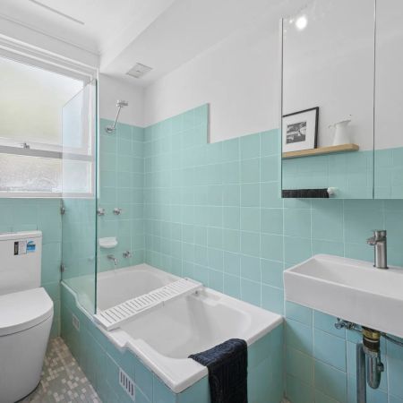 Fresh Coastal Living Just Moments from Dee Why Beach - Inspect Now 0401950044 - Photo 3