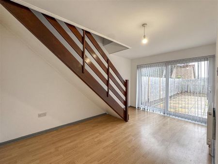 2 bedroom semi-detached bungalow to rent - Photo 2