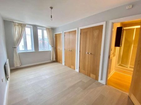 The Boulevard, Greenhithe, Kent, DA9 - Photo 2