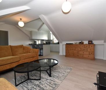 2 bedroom maisonette to rent - Photo 3