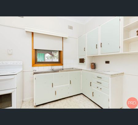 35 Mcdonald Street, Telarah, NSW 2320 - Photo 2