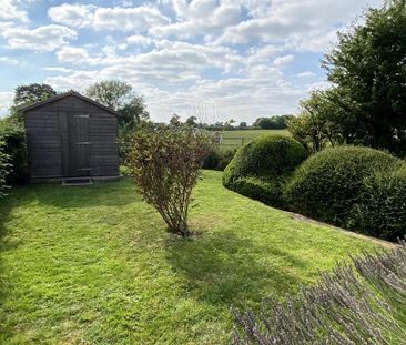 2 bedroom cottage to rent - Photo 2