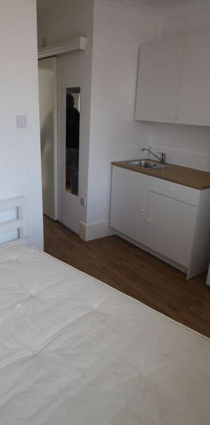 5 bedroom house share to rent - Photo 1