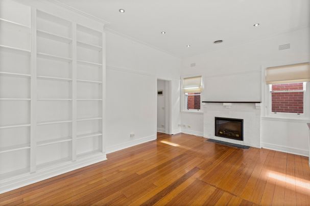 2/43 Marshall Street, Ivanhoe VIC 3079 - Photo 1