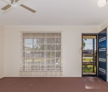 Low Maintenance Lowset 3 Bedroom Ningi Home! - Photo 1