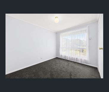 Spacious Two-Bedroom Home in a Prime Location - 12 Powlett Street - Photo 3