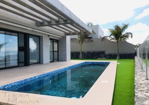 3 room luxury House for rent in Adeje, Canary Islands