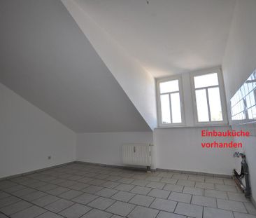 Dachwohnung mit Balkon, EBK, Tageslichtbad mit Wanne, etc. an der K... - Photo 1