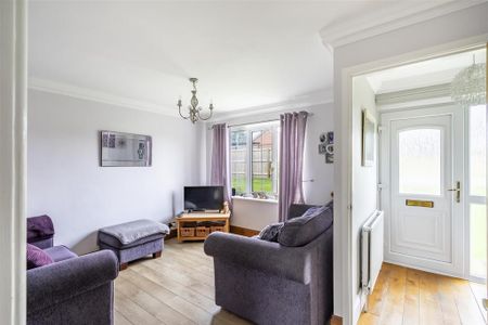 3 bedroom end of terrace house to rent - Photo 3