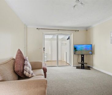 3 bedroom detached bungalow to rent - Photo 6