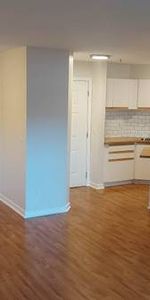 Bright, renovated 2br unit in Garibaldi Estates - Photo 4