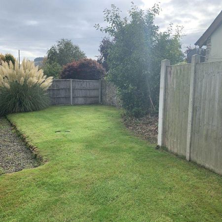 3 bedroom terraced house to rent - Photo 3