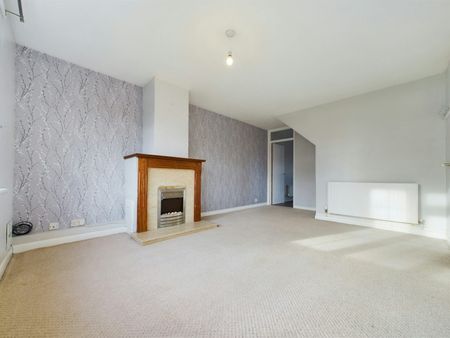 Semi-detached house to rent on - Photo 4