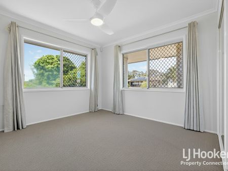 LARGE Renovated Home on Corner Block - Photo 4