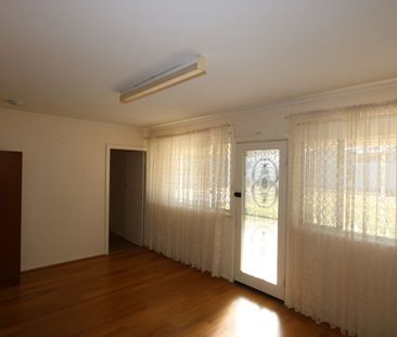 216-218 Pell Street - Photo 3