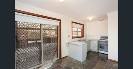 Opportunity is knocking - Photo 4