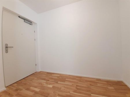 Nähe 7. Bezirk! Hofseitig und ruhig! Single-Hit mit 4m² SÜD-Balkon!!! - Photo 2
