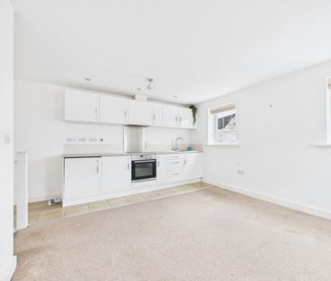 2 bedroom townhouse to rent - Photo 4
