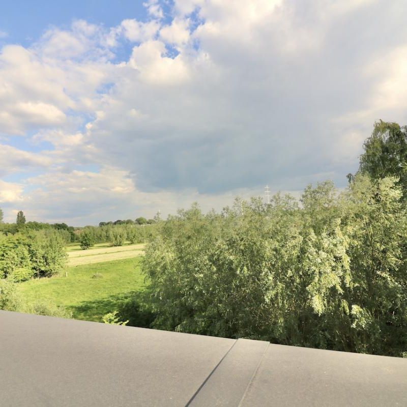 Uniek parkappartement met zuidgericht terras, 2 slpk en autostaanplaats voor 875 EUR/mnd - Photo 1